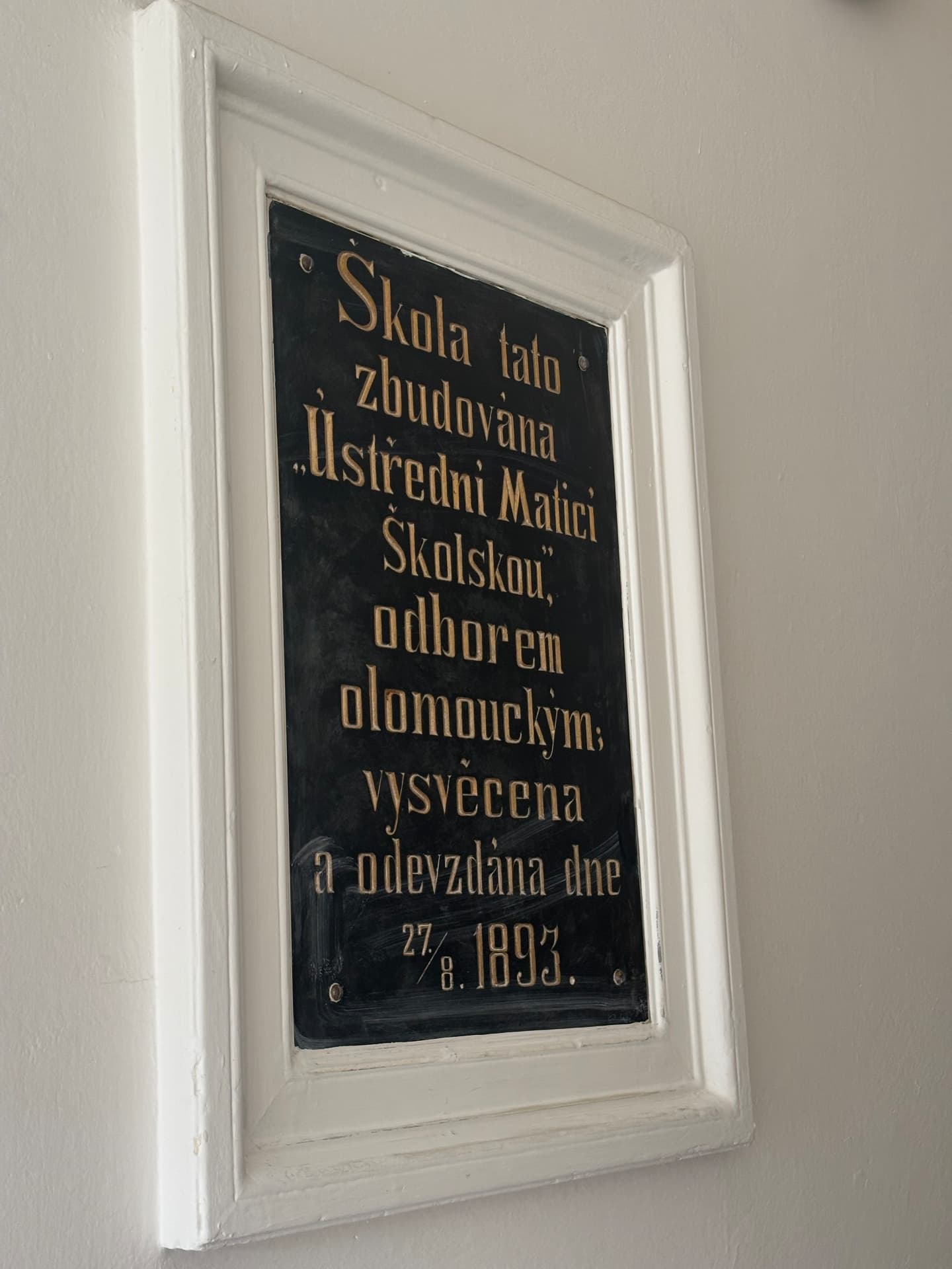 Pamětní deska z roku 1893